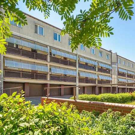 Lesna, Sun & Snow הל