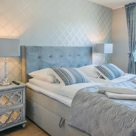 Przestronne Delux Sun & Snow Lesna Appartement